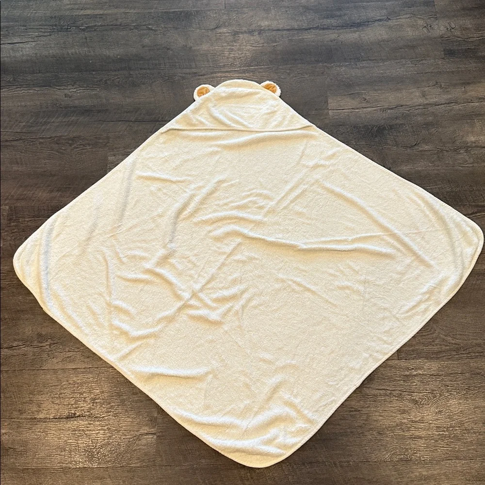 Natemia Ultra Soft Organic Bamboo White Bear Hooded Baby/Toddler Bath Towel‎